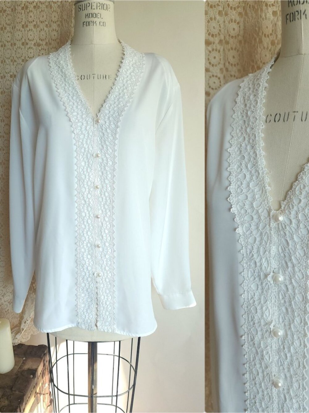 Vintage 1980s 1990s Blouse, Volup 3X K.C. Studio White Button Down Shirt with La